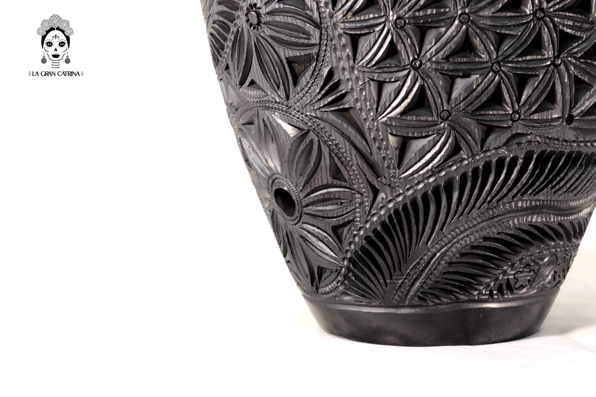 Tibor Artesanal de Barro Negro 35 cm. 13.7 in. Barro negro