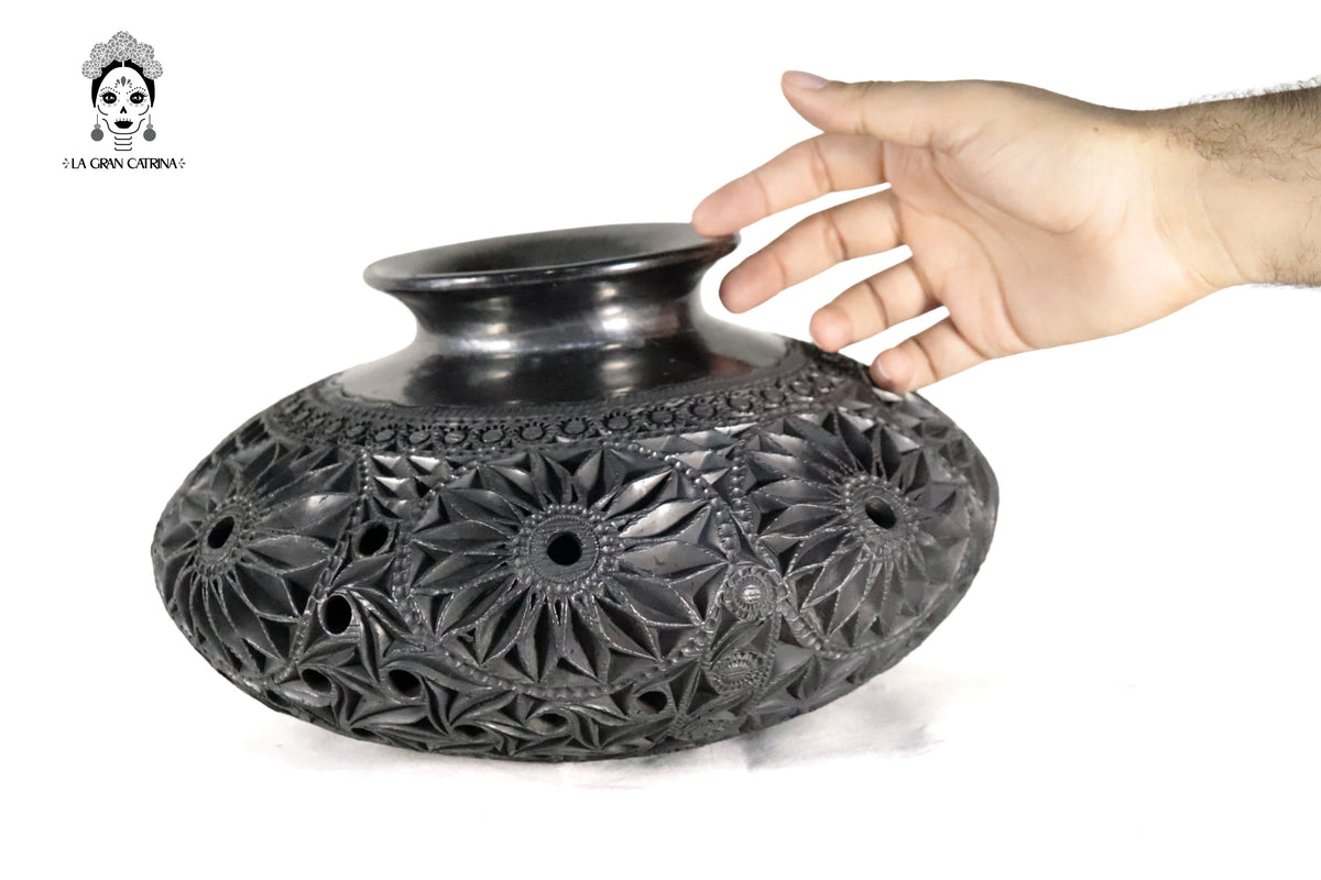 Jarrón Nigua de Barro Negro 30 cm. 11.8 in. Barro negro