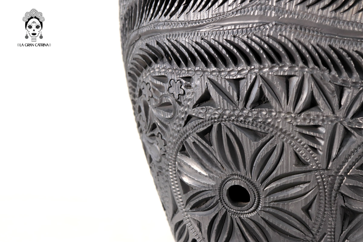 Tibor Artesanal de Barro Negro 35 cm. 13.7 in. Barro negro