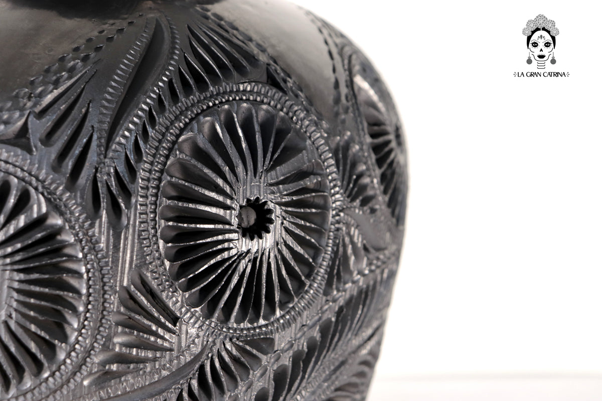 Tibor Artesanal de Barro Negro 35 cm. 13.7 in. Barro negro