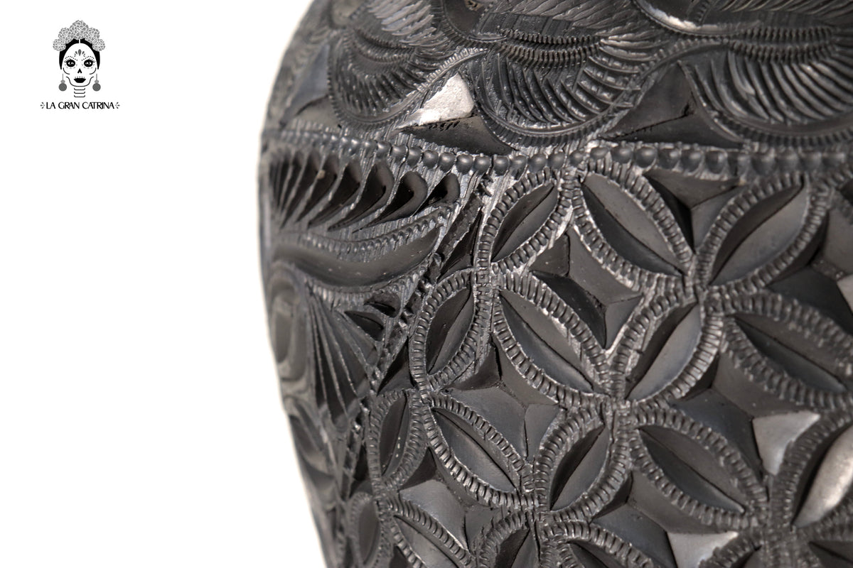 Tibor II Artesanal de Barro Negro 35 cm. 13.7 in. Barro negro