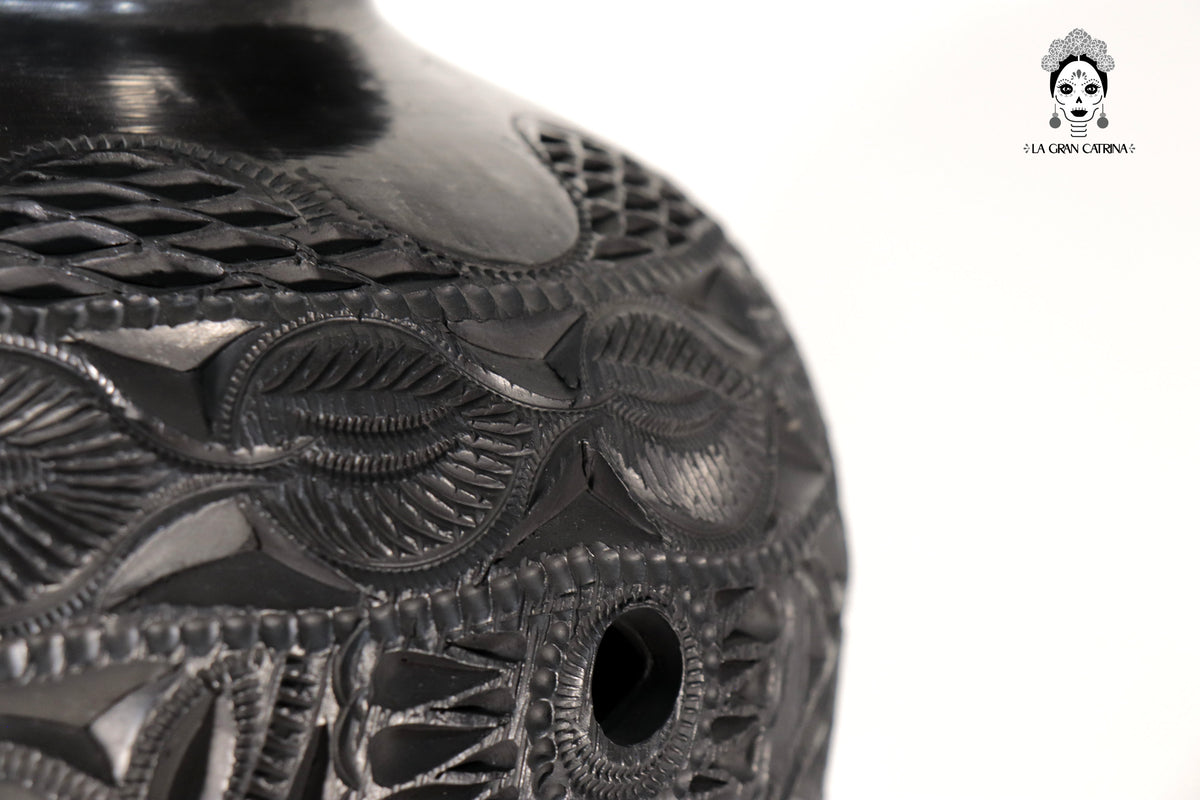 Tibor II Artesanal de Barro Negro 35 cm. 13.7 in. Barro negro