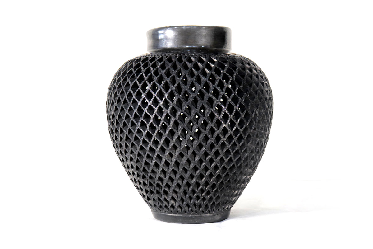 Tibor III Artesanal de Barro Negro 35 cm. 13.7 in. Barro negro