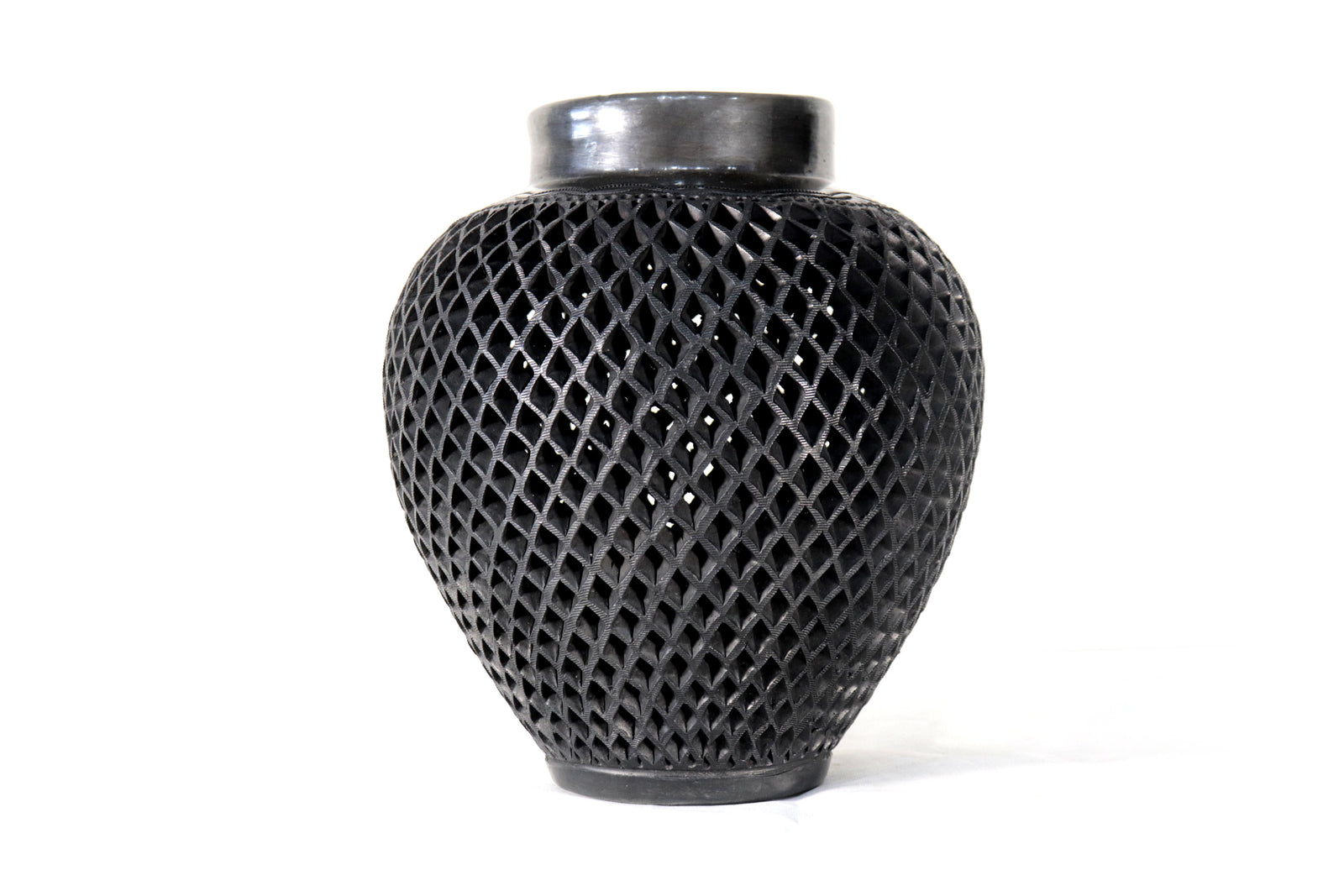 Tibor III Artesanal de Barro Negro 35 cm. 13.7 in. Barro negro