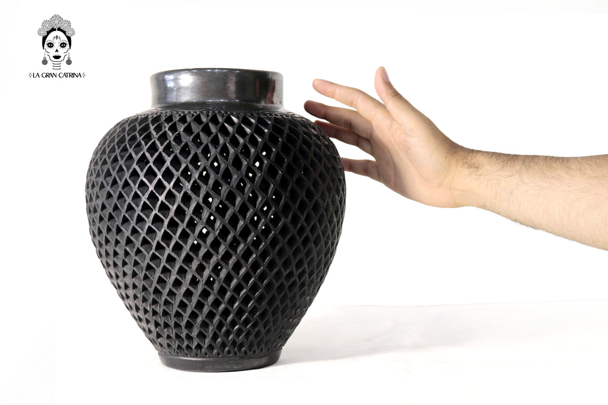 Tibor III Artesanal de Barro Negro 35 cm. 13.7 in. Barro negro