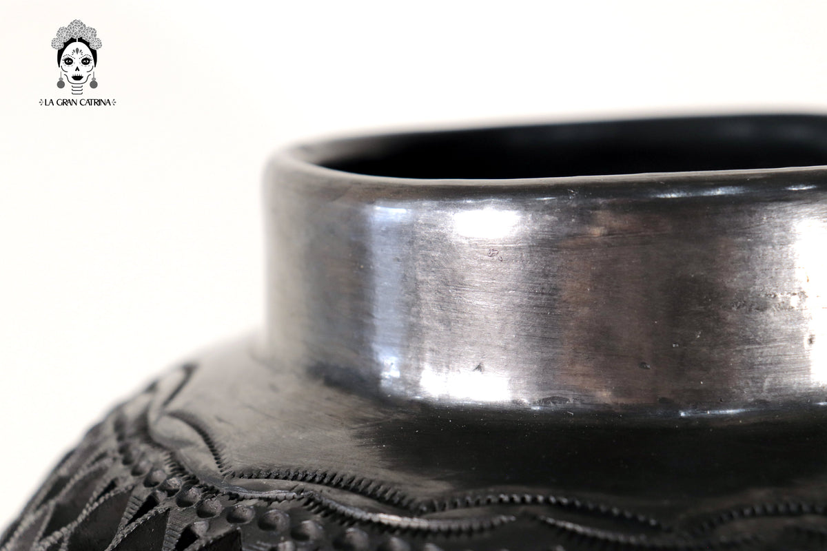 Tibor III Artesanal de Barro Negro 35 cm. 13.7 in. Barro negro