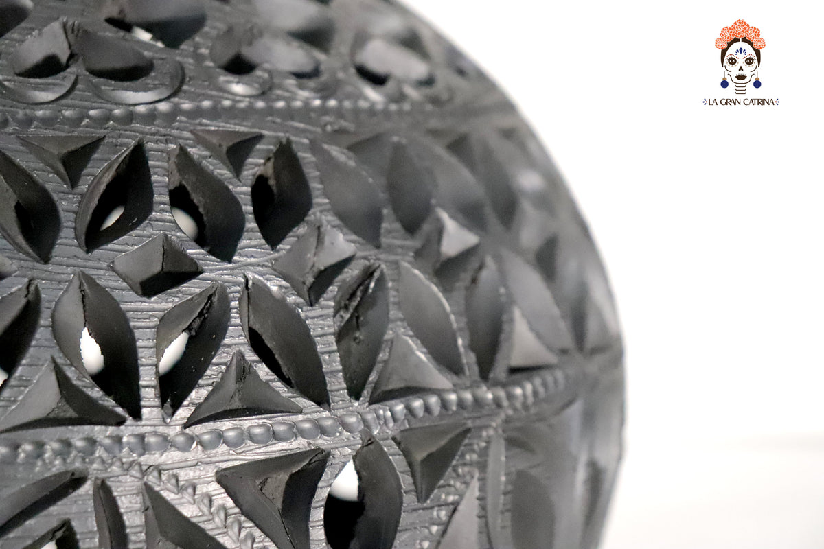 Lampara de Barro Negro 30 cm. 11.8 in. Barro negro