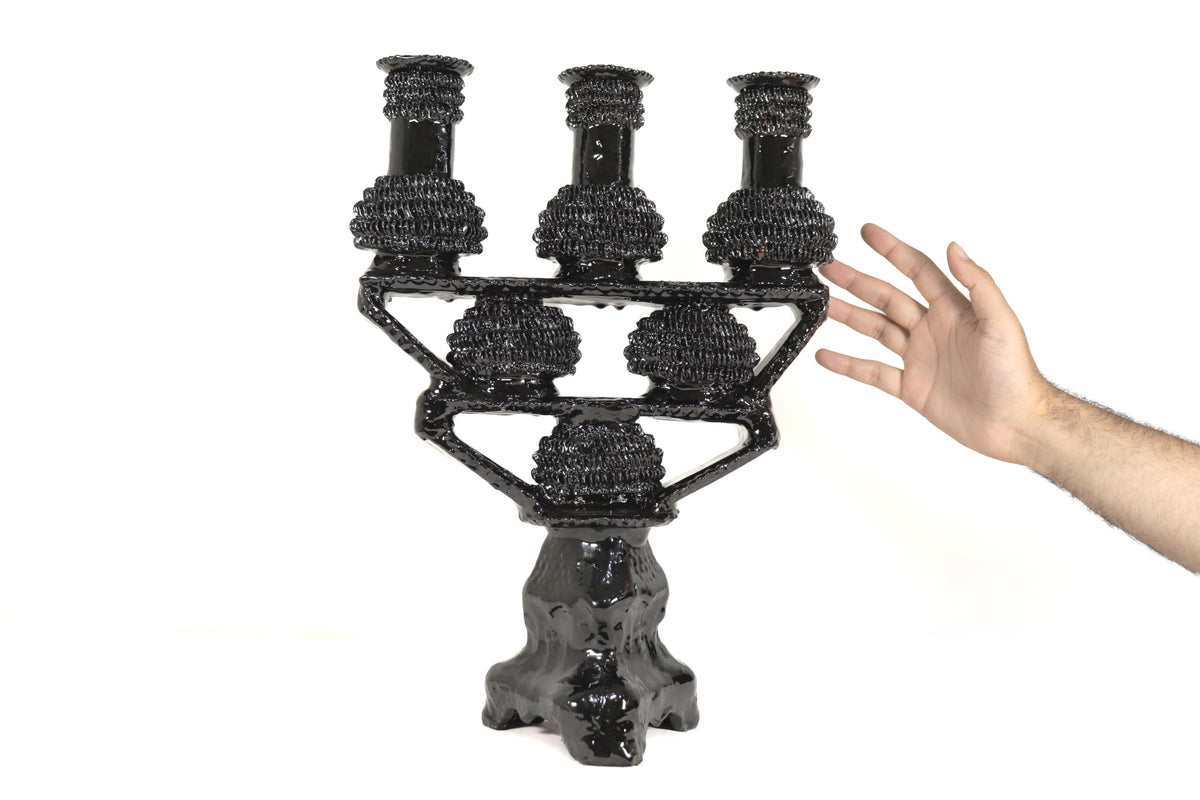 Candelero de 3 velas - Negro de bolas - Barro vidriado