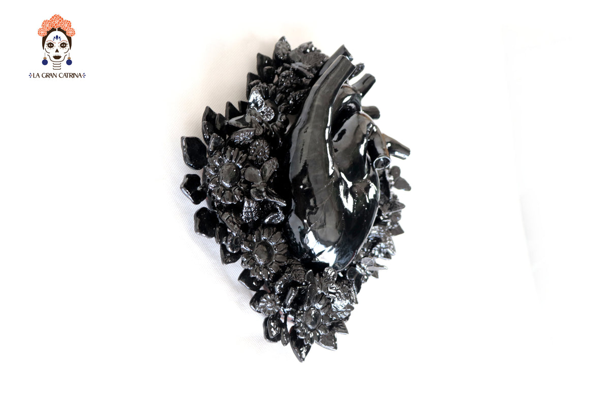 Corazon Negro de pared - Barro vidriado - 22 cm. 9 in.