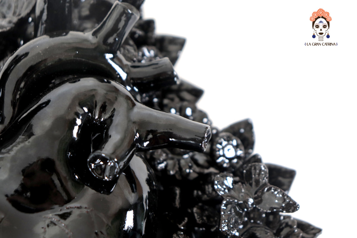 Corazon Negro de pared - Barro vidriado - 22 cm. 9 in.