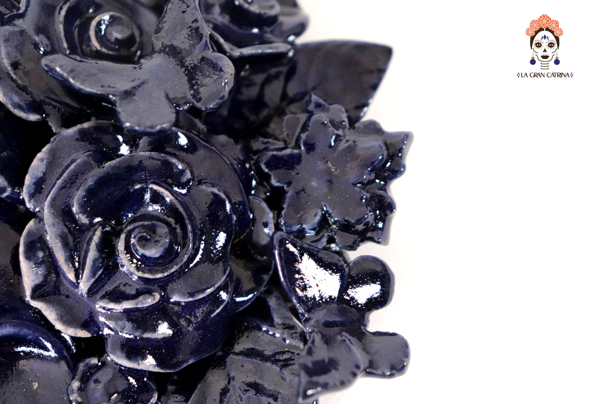 Calavera azul mediana de pared II - Barro vidriado - 19.5 cm. 7.6 in.