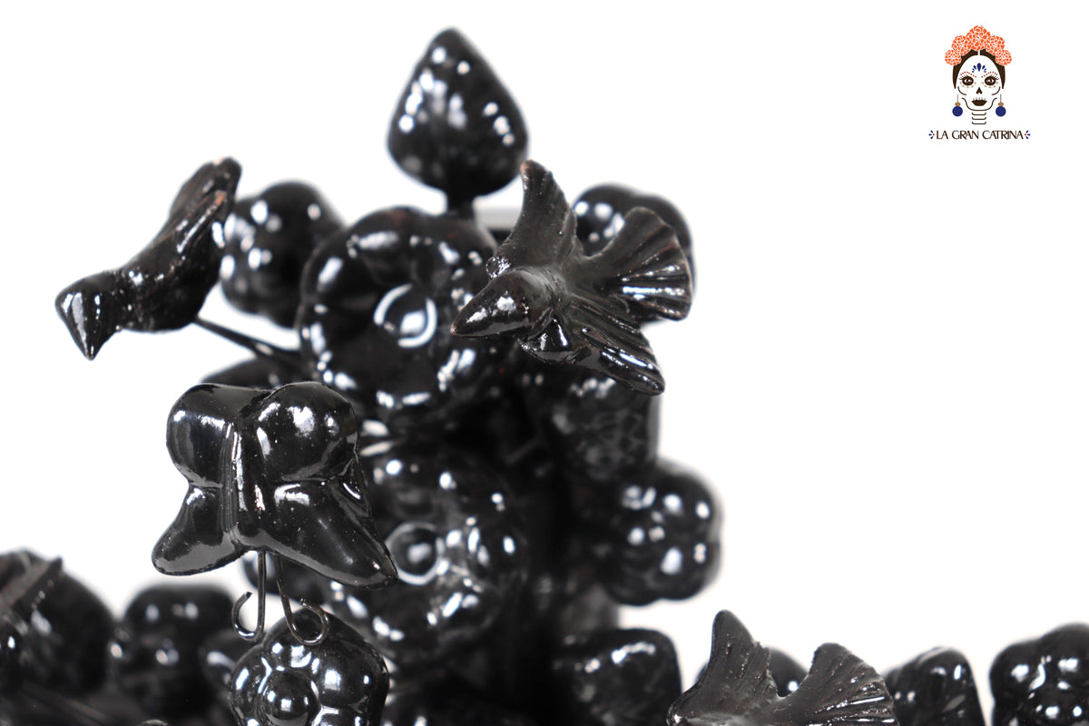 Cruz negra vidriada de 22 cm. - 8.6 in.