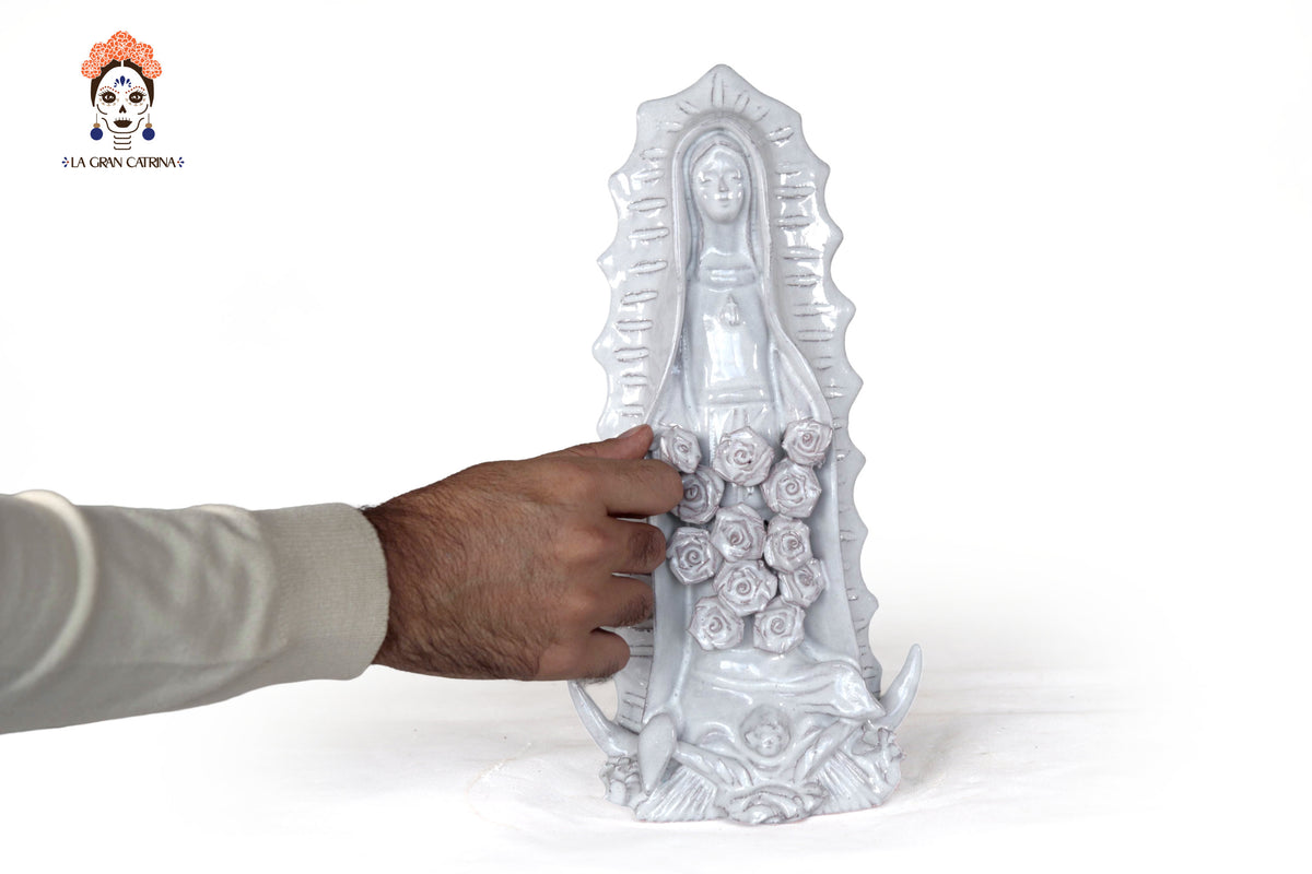 Virgen de Guadalupe - Barro Vidriado color blanco - 30 Cm. 11.8 in. Artesanía