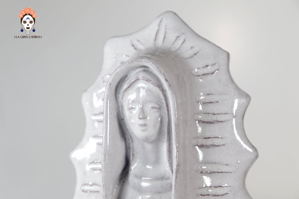 Virgen de Guadalupe - Barro Vidriado color blanco - 30 Cm. 11.8 in. Artesanía