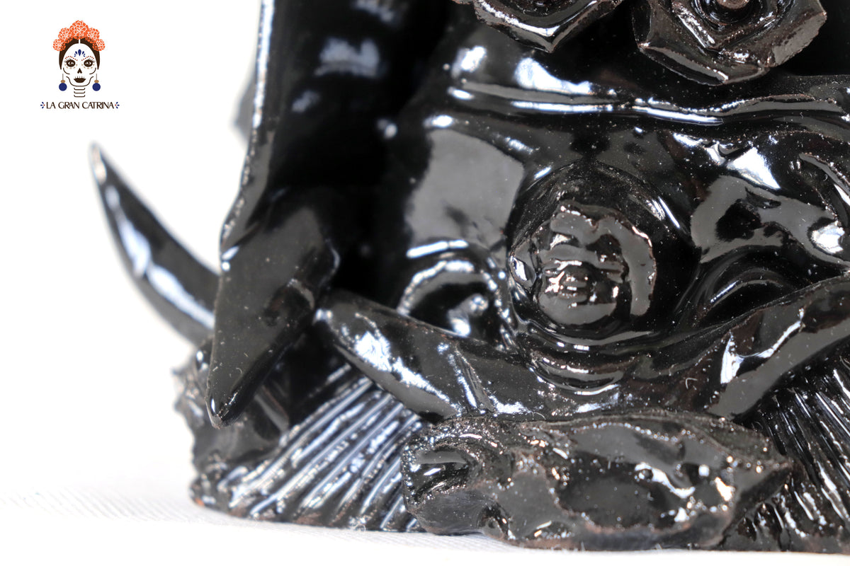 Virgen de Guadalupe - Barro Vidriado color negro - 30 Cm. 11.8 in.