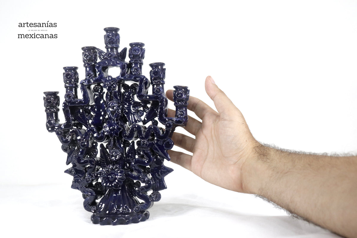 Candelero azul de 7 velas - 25 cm. 10 in.