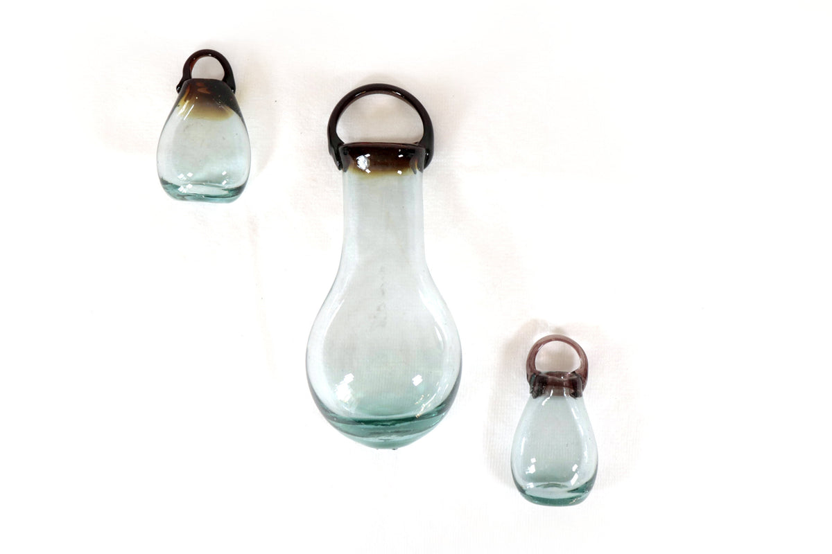 Set de Botellas de Vidrio Soplado - Azul Translúcido - 29 Cm. 11.4 In. Vidrio Soplado