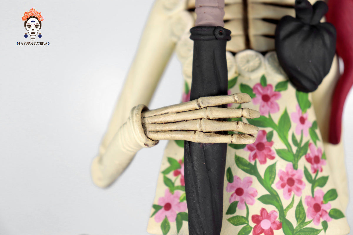 Catrina de Frida Kahlo con chongo - 50 cm. 20 in.