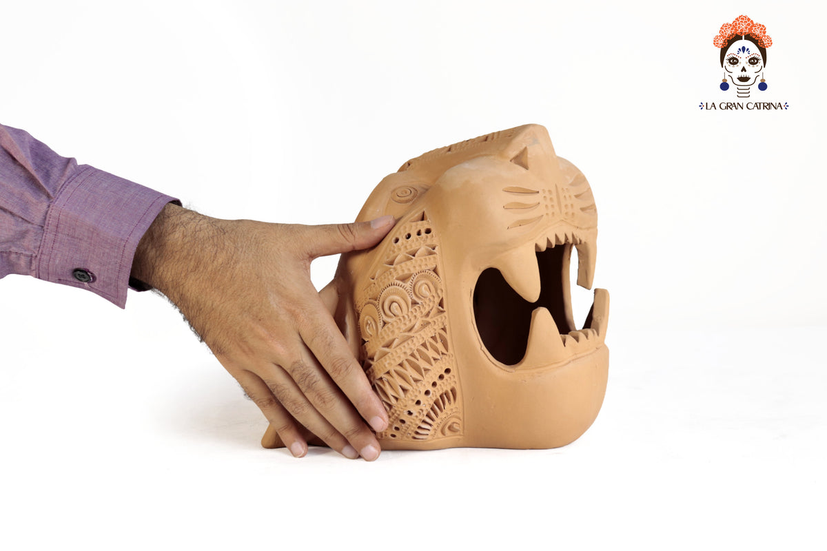 Cabeza de Jaguar Natural - 22 cm. 8.7 in. Barro negro