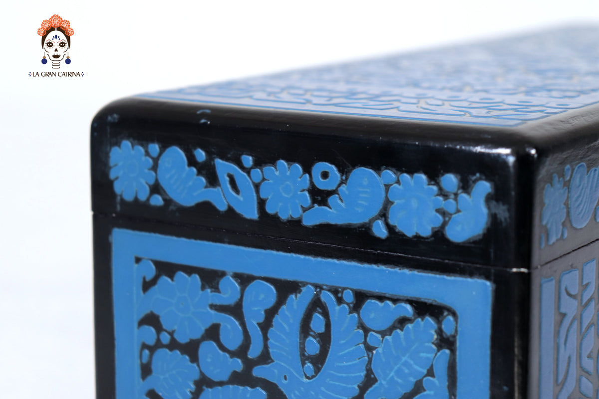 Caja de Olinalá Hecha a Mano – Baúl Decorativo Azul con Arte Floral Tradicional 33 cm. 12.9 in. Olinala