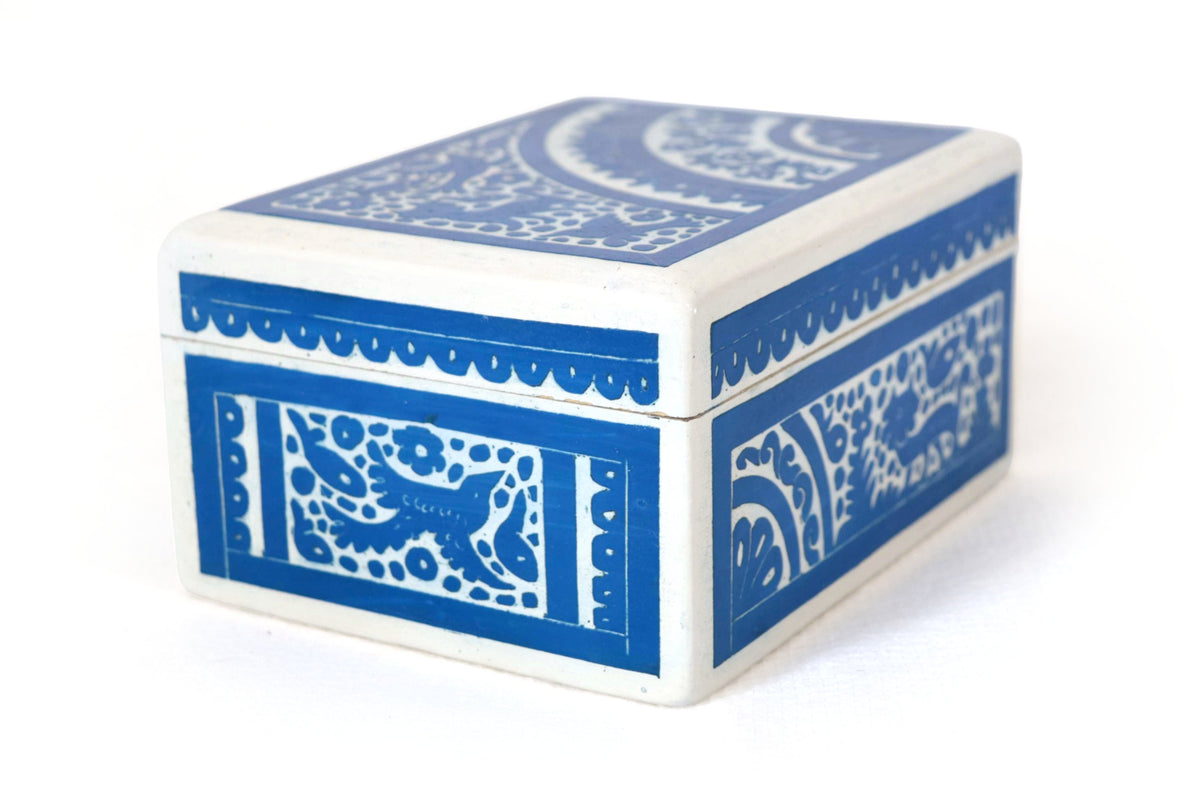 Caja Artesanal Pequeña de Olinalá Blanca - 14.7 cm. 5.7 in. Olinala