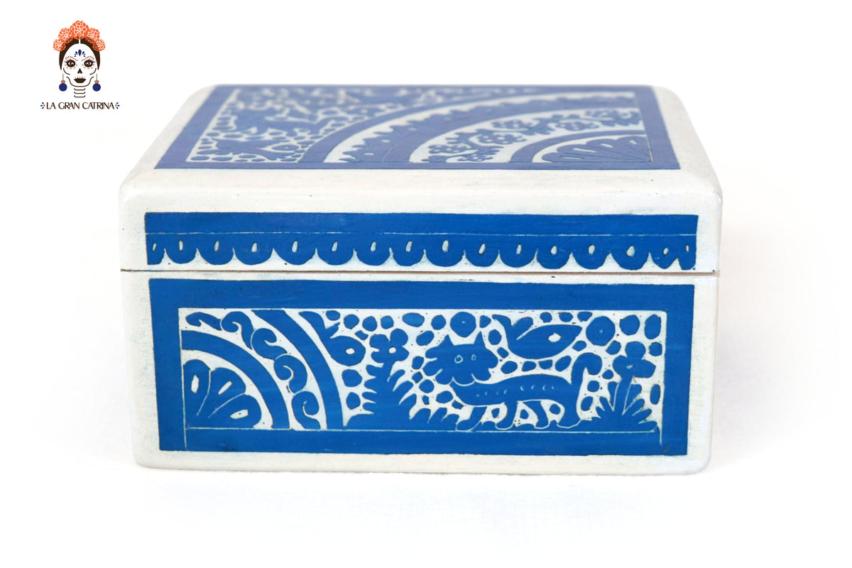 Caja Artesanal Pequeña de Olinalá Blanca - 14.7 cm. 5.7 in. Olinala