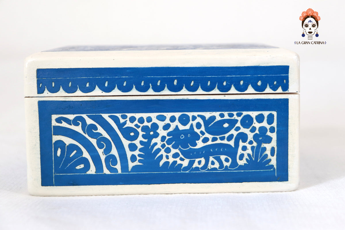 Caja Artesanal Pequeña de Olinalá Blanca - 14.7 cm. 5.7 in. Olinala