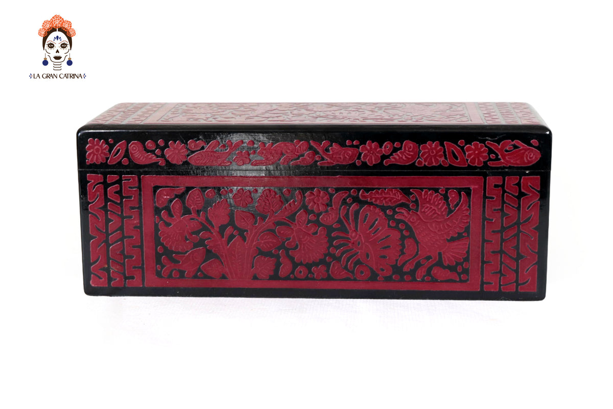 Caja Artesanal de Olinalá Roja con Diseño Floral Tradicional - 33 cm. 12.9 in. Olinala