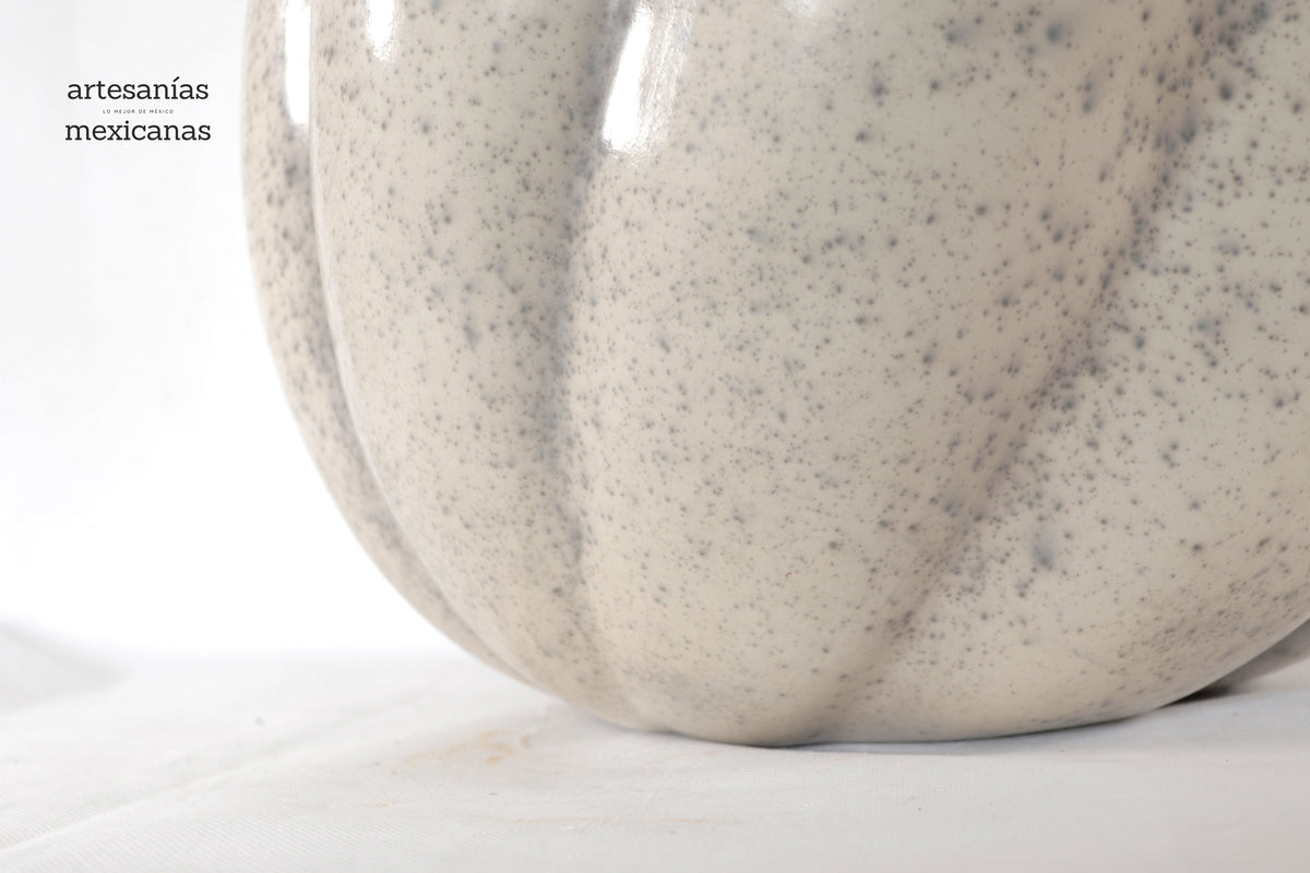 Calabaza blanca grande de barro - 41 cm. 16 in