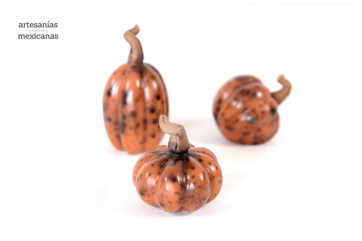 Juego de 3 calabazas rojizas miniatura