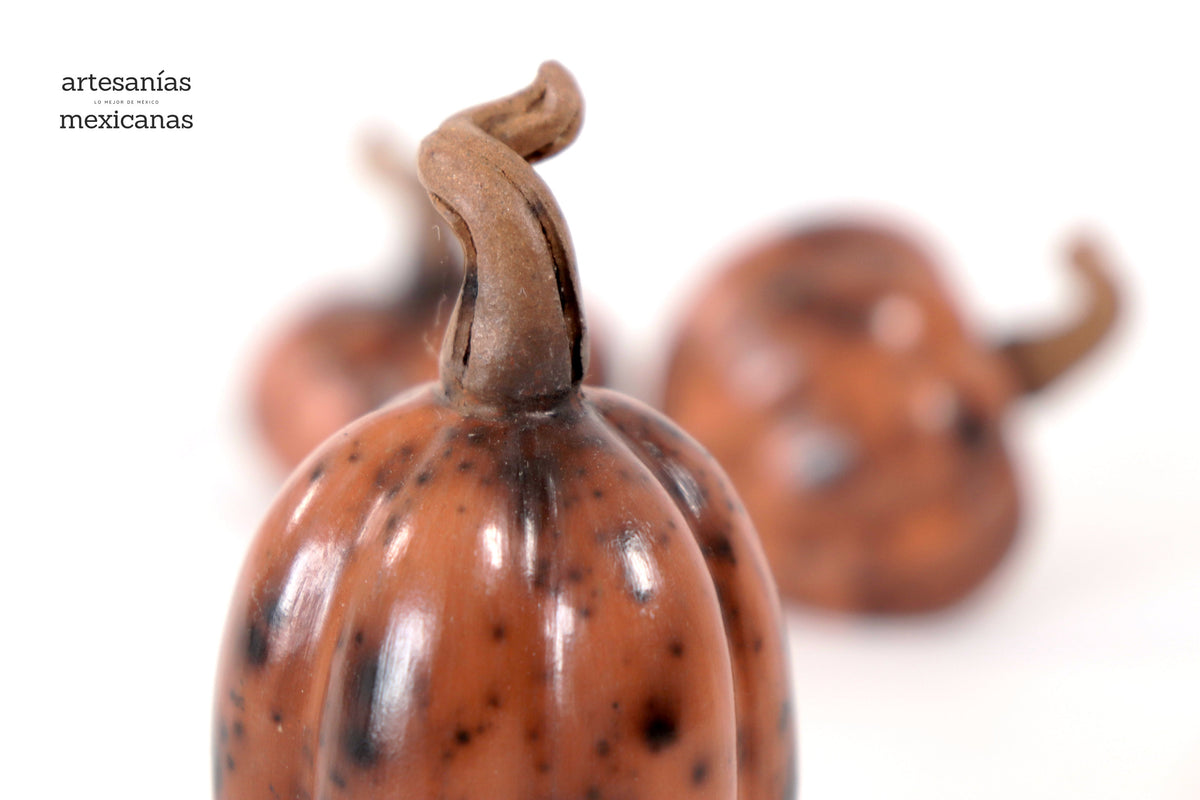 Juego de 3 calabazas rojizas miniatura