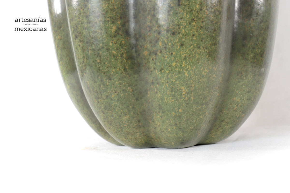Calabaza verde grande de barro - 67 cm. 26.3 in.