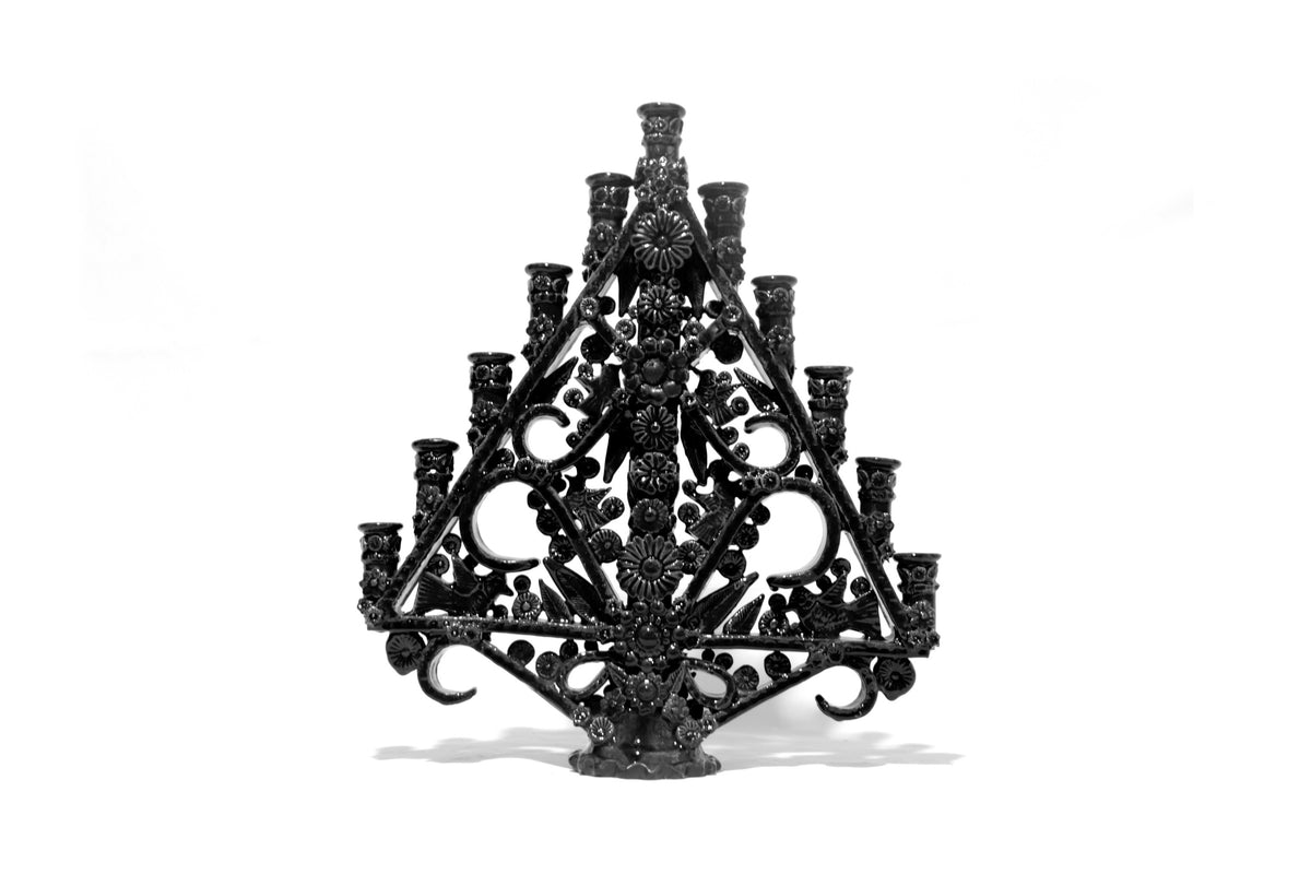 Candelero Triangular negro de 11 velas - Barro vidriado - 50 cm. 20 in.