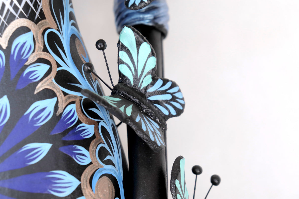 Catrina negra con mariposas azules - 100 cm. 40 in.
