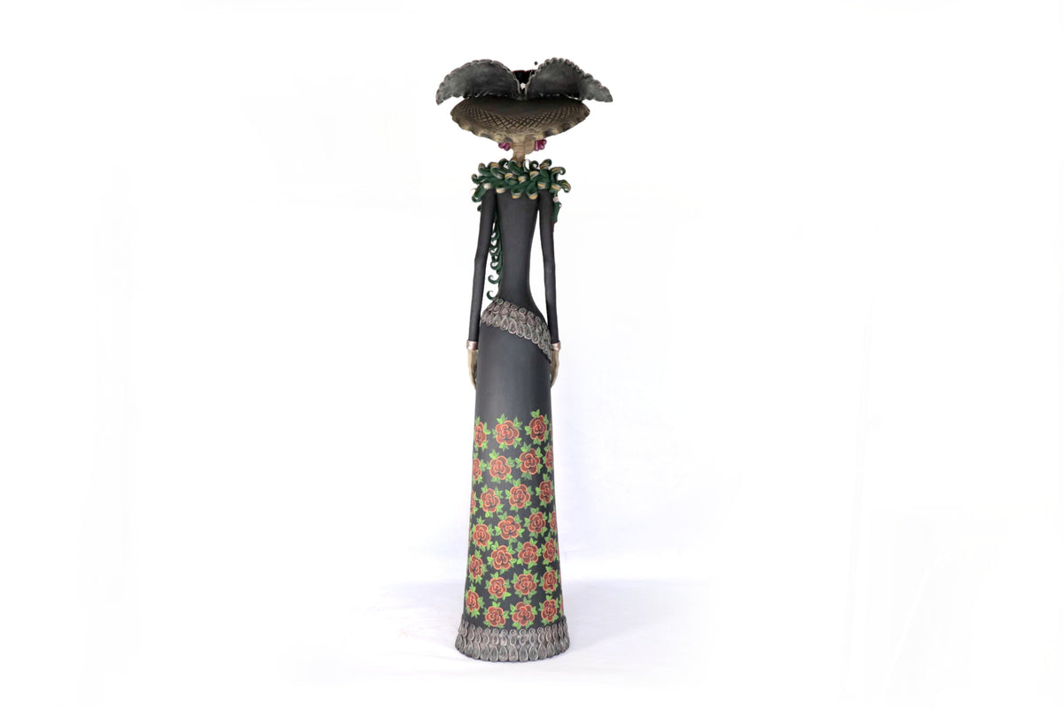 Catrina Garbancera vestida de flores rojas - 100 cm. 40 in.