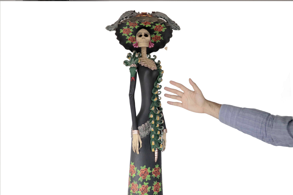 Catrina Garbancera vestida de flores rojas - 100 cm. 40 in.