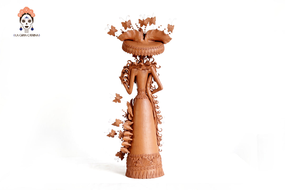 Catrina de Barro Artesanal con Mariposas - 65 cm. 25.5 in. - En producción Catrina