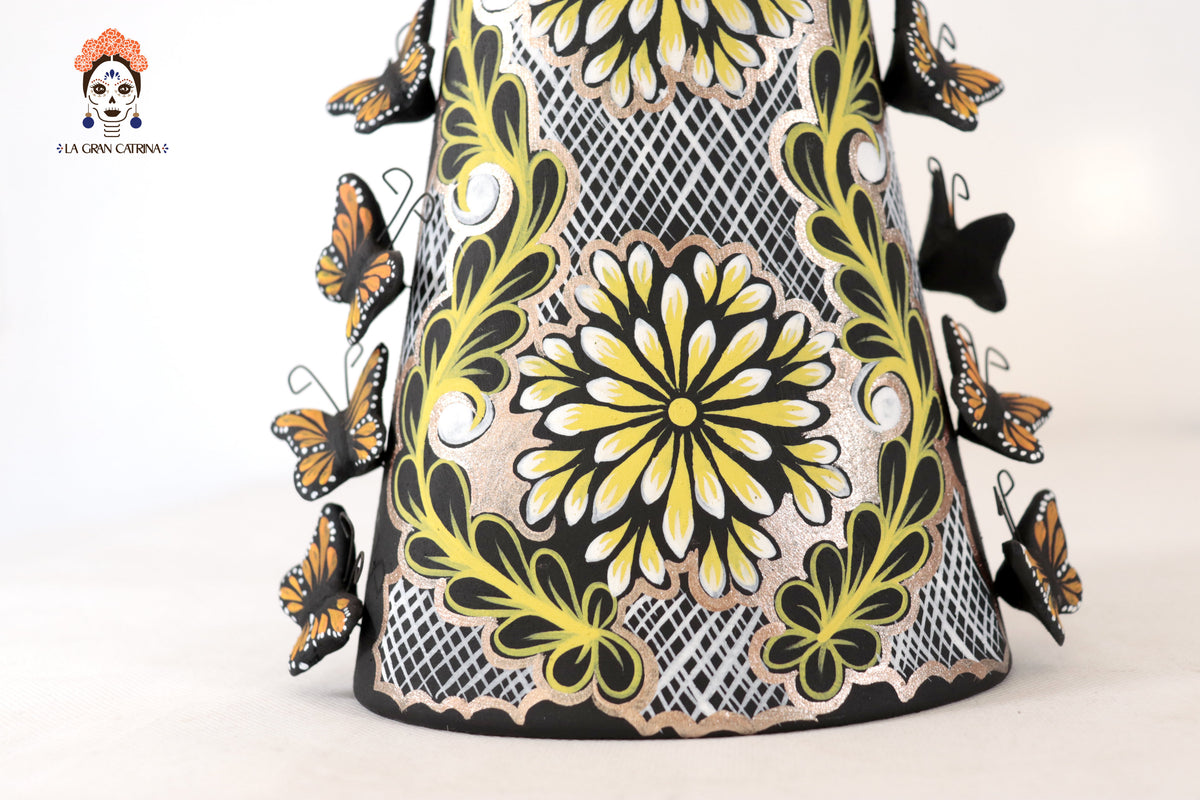 Catrina monarca Amarilla y Blanca - 50 cm. 20 in. Catrina