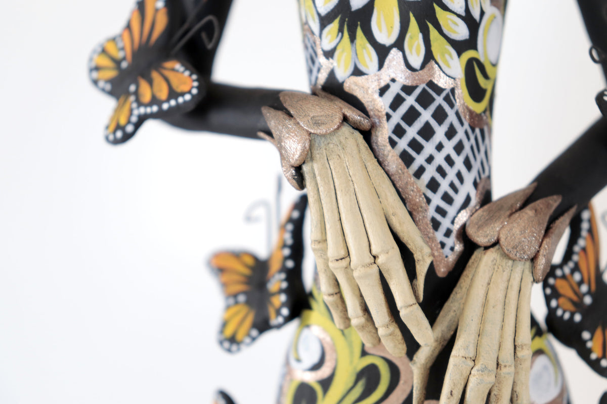 Catrina monarca Amarilla y Blanca - 50 cm. 20 in. Catrina