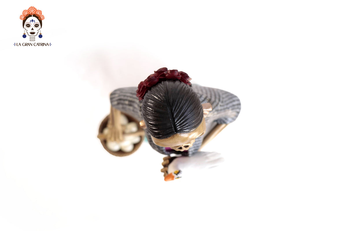 Catrina Huevera con Pato - 65 cm. 26 in. Catrina