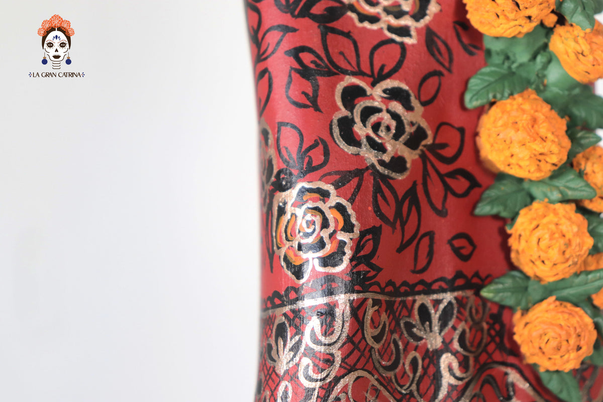 Catrina Elegante con Flores de Cempasúchil - 71 cm. 28 in.
