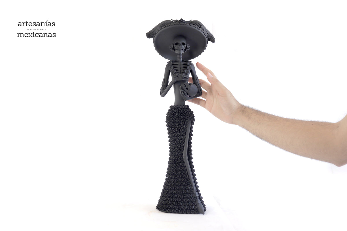 Catrina negra con Alcatraces - 50 cm. 20 in.
