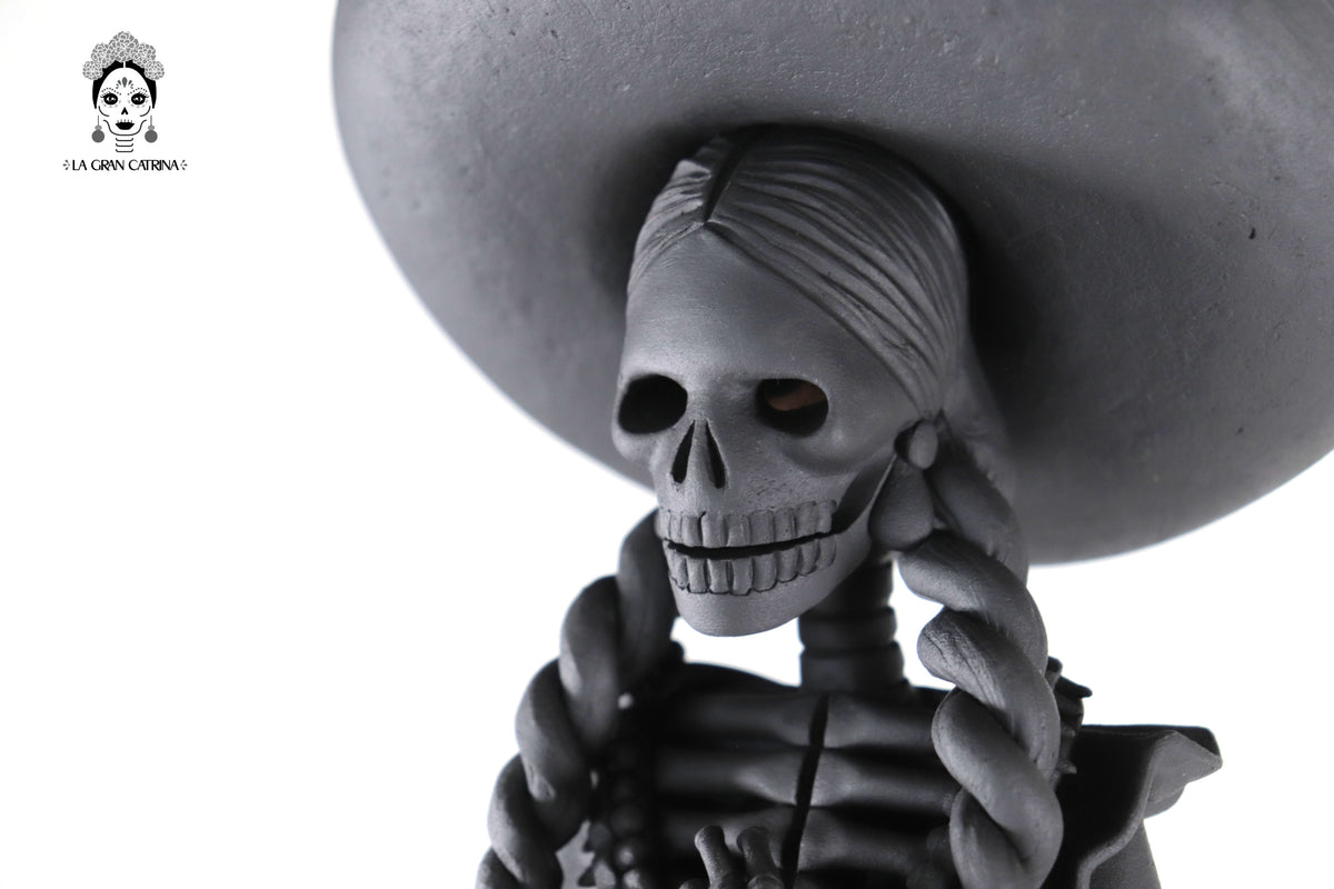 Catrina Negra Revolucionaria - 52 cm. 20.4 in