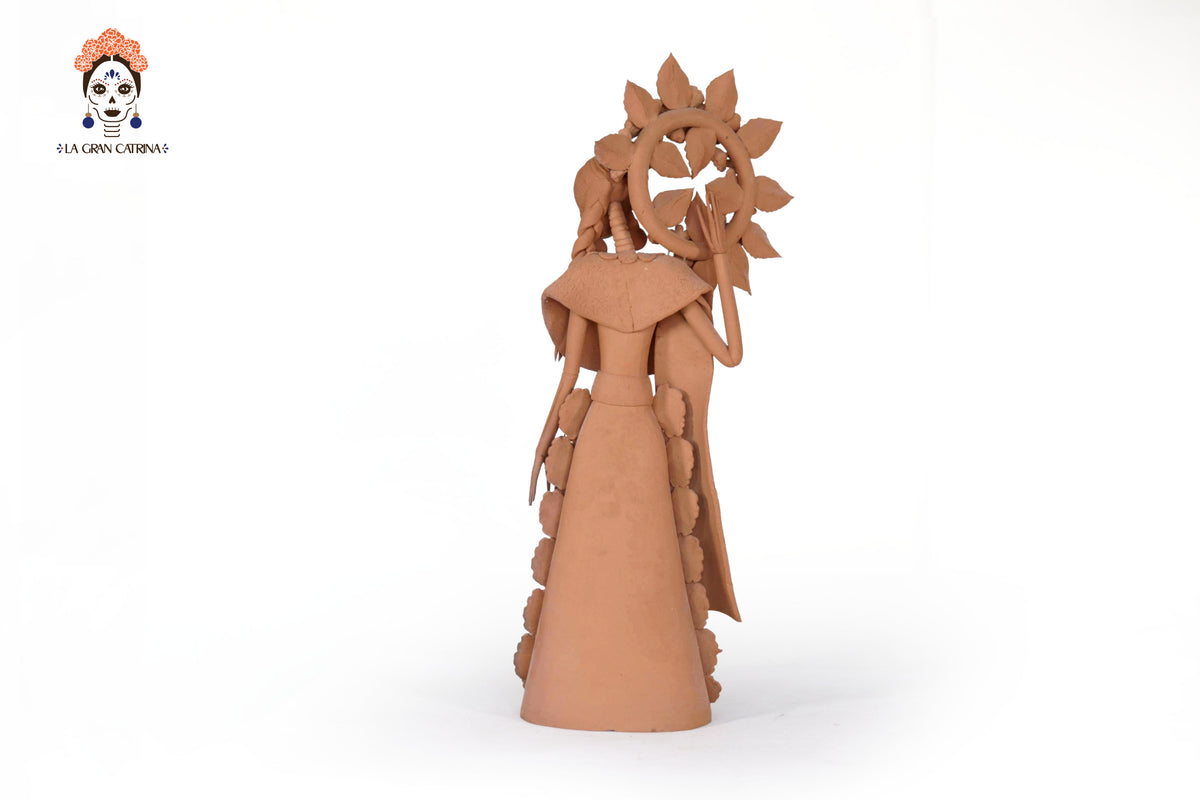 Catrina con Corona de Muertos 43 Cm. 16.9 In. Catrina