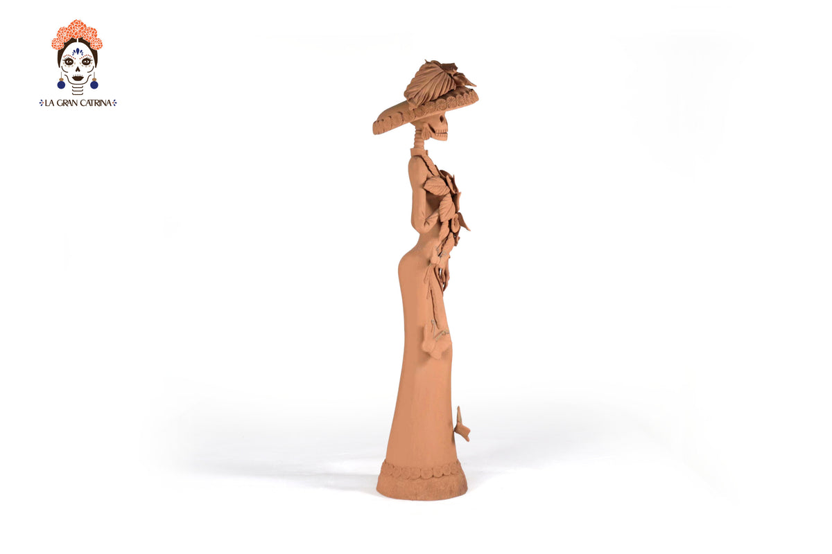 Catrina con Sombrero y Ramo - 47 cm. 18.5 in. Catrina