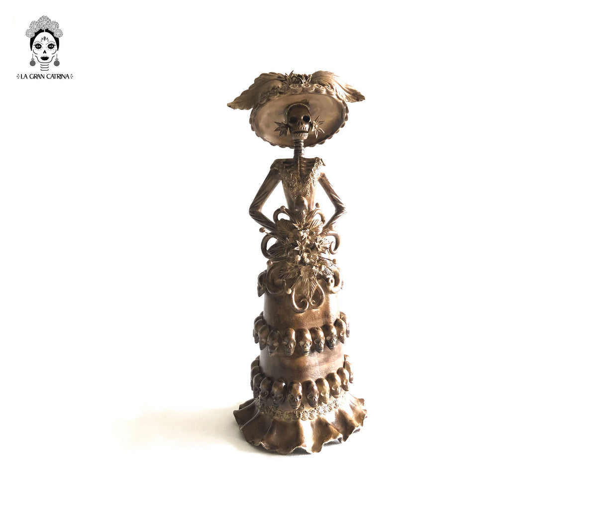 Catrina con vestido de calaveritas - 30 cm. 12 in.