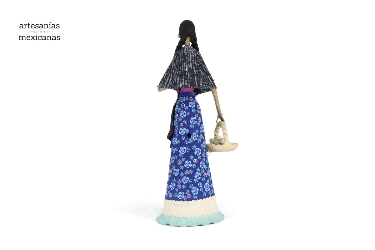 Catrina huevera - 47 cm. 19 in.