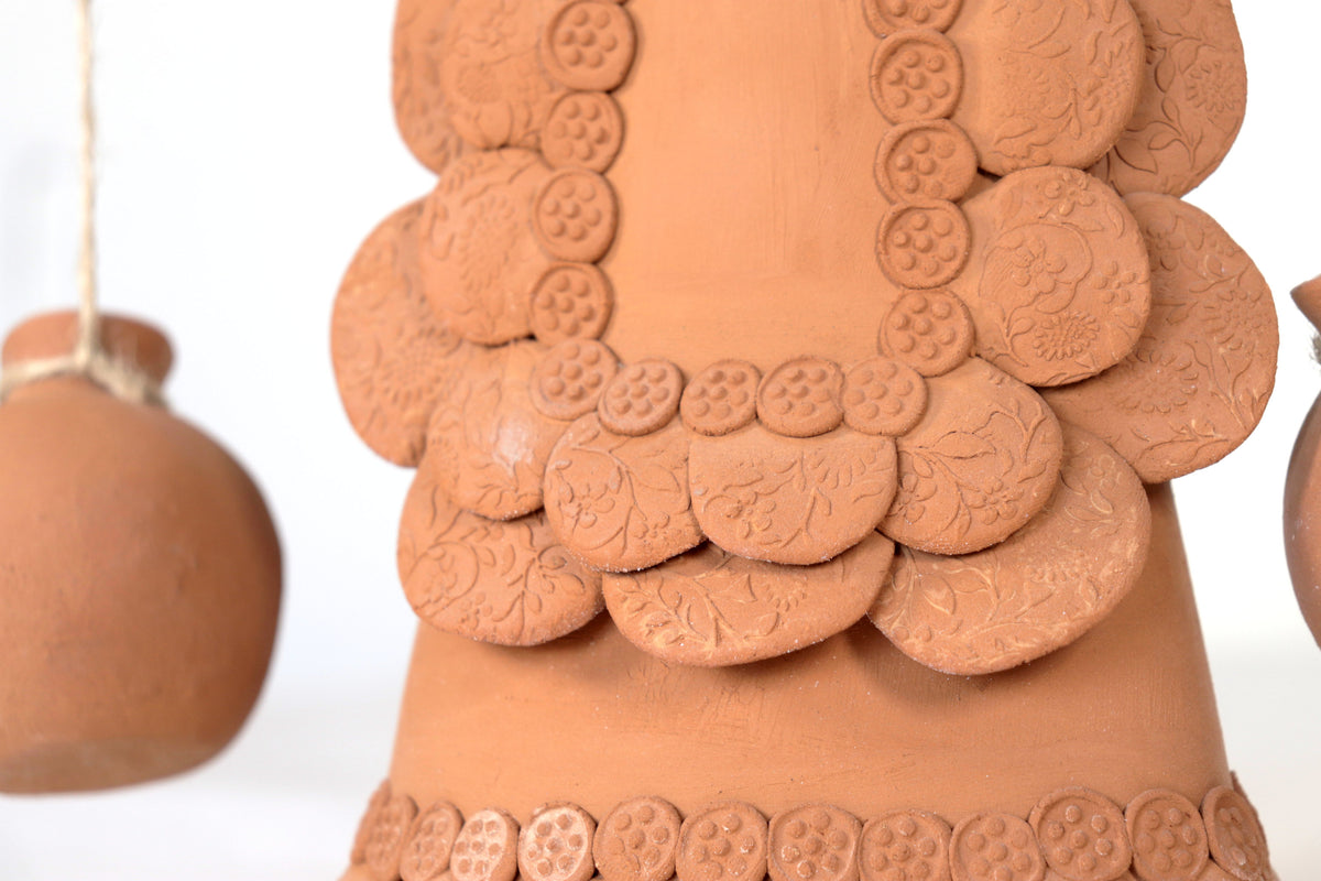Catrina con Jarrones 38 Cm. 14.9 In. Catrina