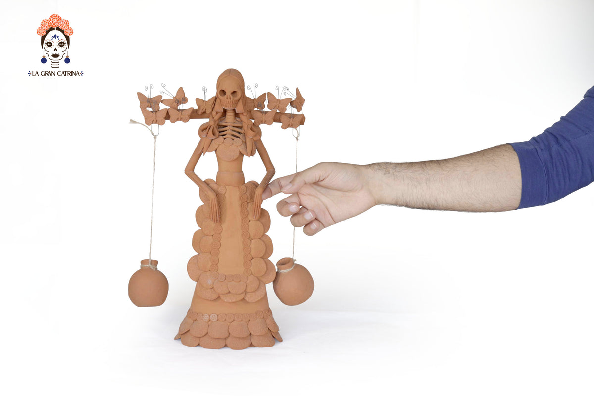 Catrina con Jarrones 38 Cm. 14.9 In. Catrina