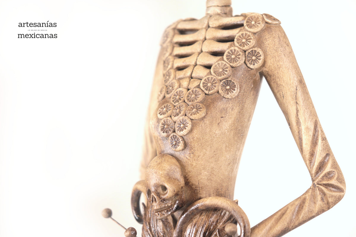 Catrina con Calaveritas Beige - 50 cm. 20 in.